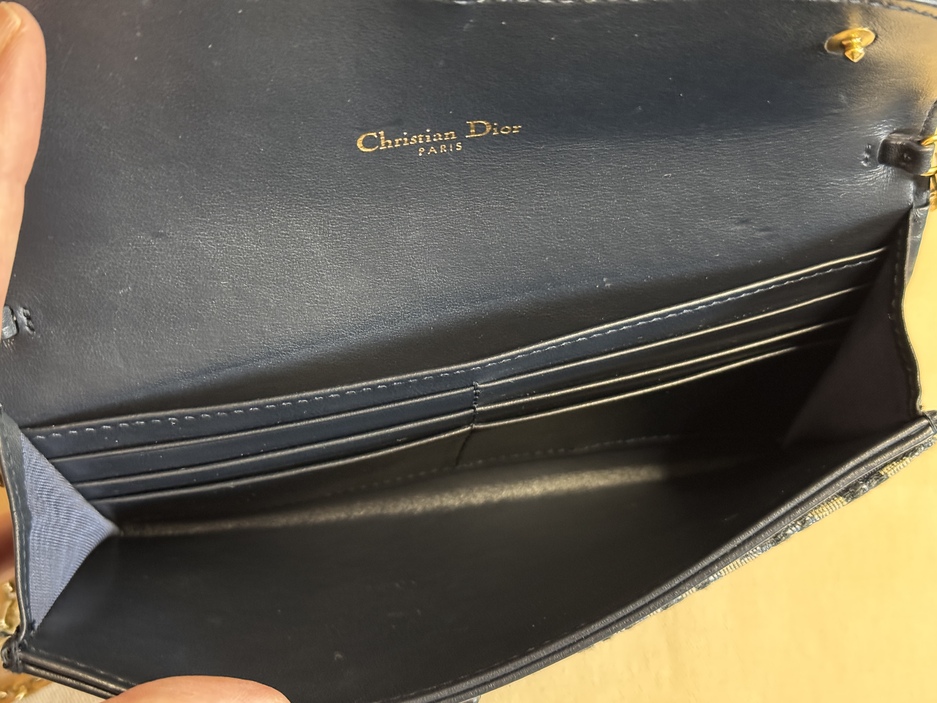 DIOR Saddle pouch | www.luxuryaccessoires.com